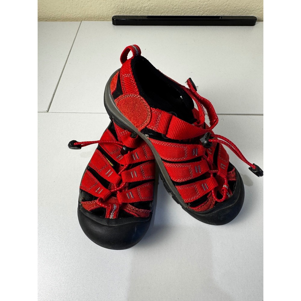 Keen Newport H2 Waterproof Sandals Kids Size 1 Red Black‎ Hiking Water Shoes